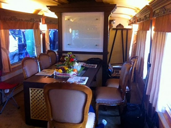 Kereta Api Premium Indonesia yang Mungkin Belum Pernah Loe 